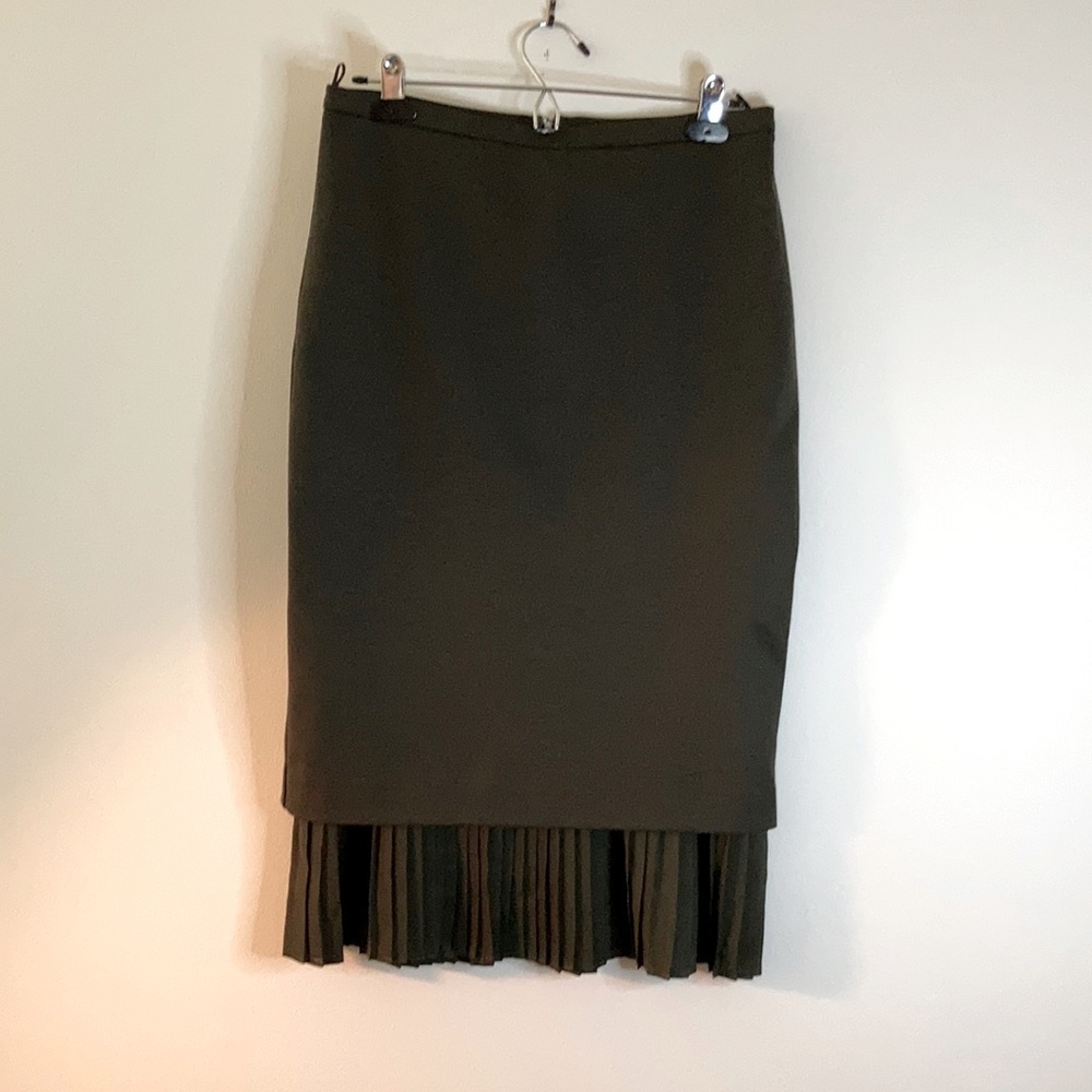 Wool and pleated chiffon khaki green skirt
